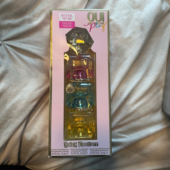 Juicy Couture - Picture 5 of 5